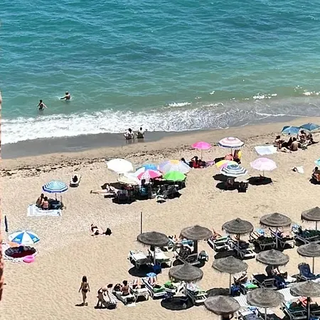 Primera Linea De Playa Paseo Maritimo Perla 5