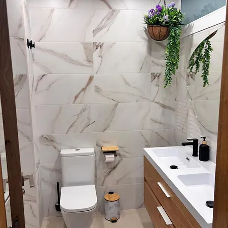 Primera Linea De Playa Paseo Maritimo Perla 5 * Fuengirola