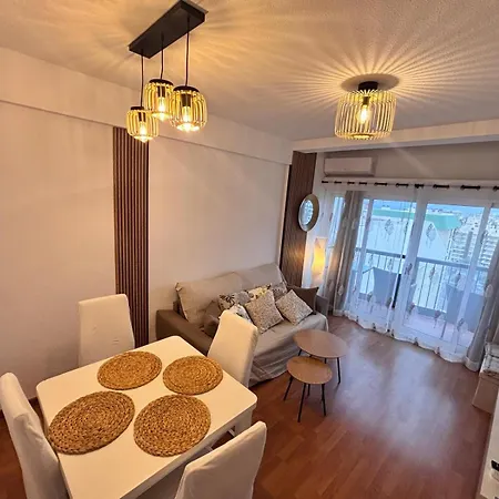 Primera Linea De Playa Paseo Maritimo Perla 5