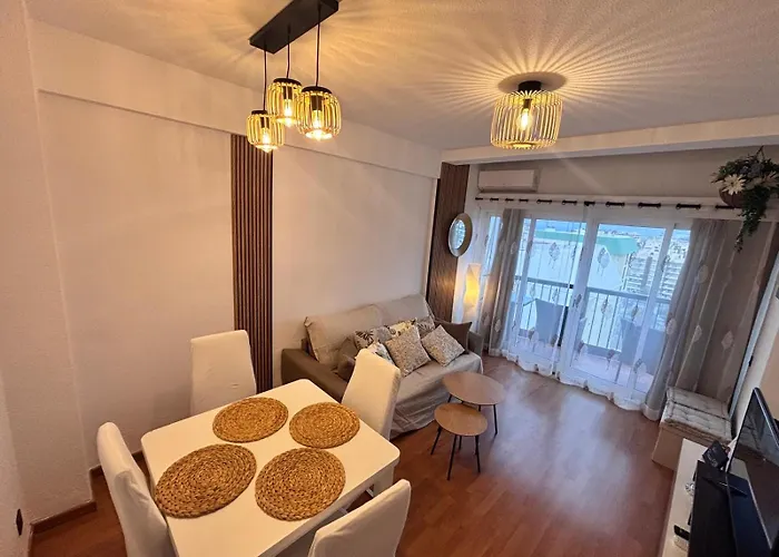 Primera Linea De Playa Paseo Maritimo Perla 5